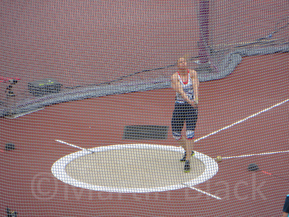Sophie Hitchon 2nd Qualifying Throw
